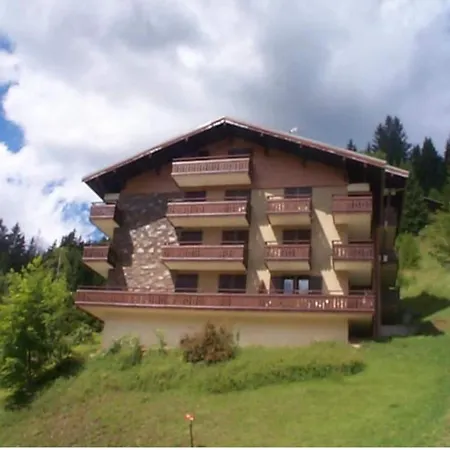 For 4 People With Parking